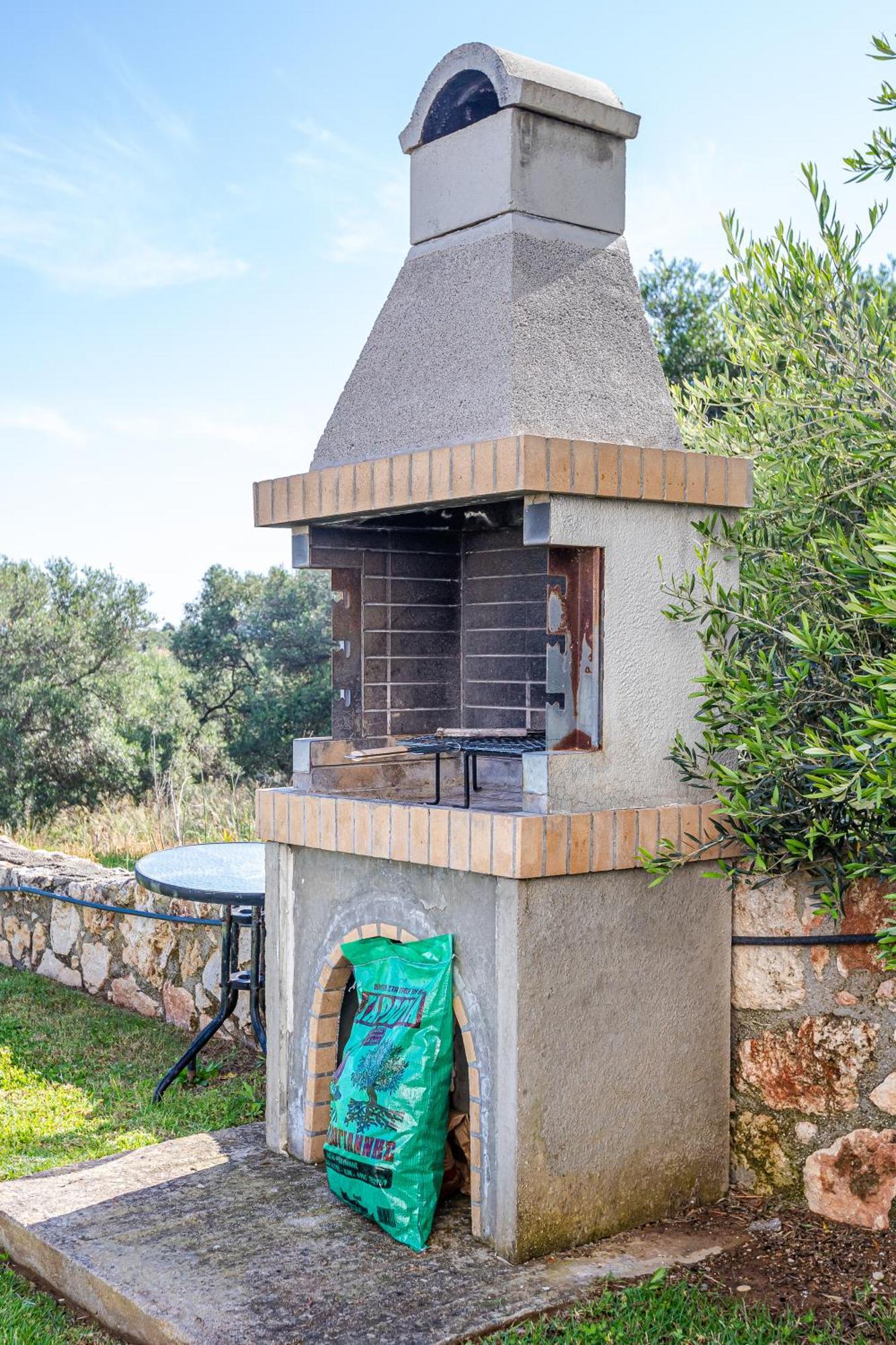 Dimitra Apartment With Private Pool And Sea View -The Ground Floor Of A Two Storey Building Daratsos Exteriör bild